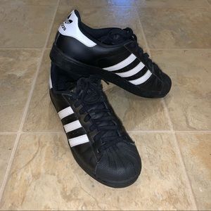 Adidas superstars black